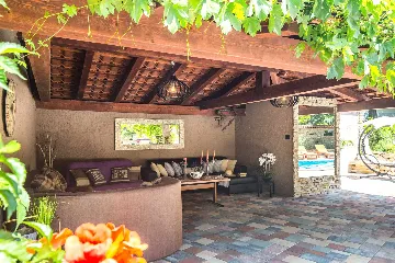 Malinska 1-Bedroom Apartment for Two with Sea View