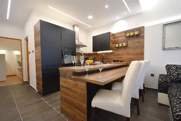 Ground-Floor Apartment for 2 Guests in Malinska