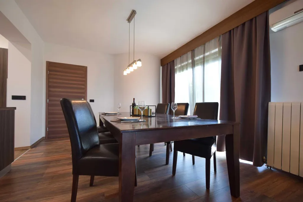 Malinska 1-Bedroom Apartment with Pool