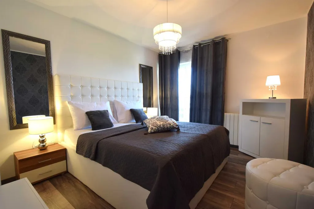 Malinska 1-Bedroom Apartment with Pool