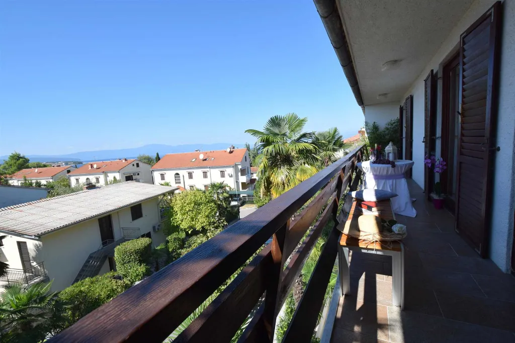 Malinska 1-Bedroom Apartment with Pool