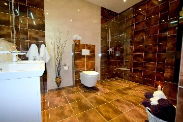 Ground-Floor Apartment in Malinska for 2 Guests