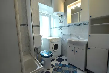 Ground-floor Apartment in Čižići for 4 Guests