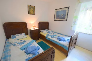 Ground-floor Apartment in Čižići for 4 Guests