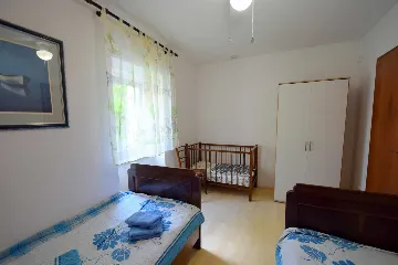 Ground-floor Apartment in Čižići for 4 Guests