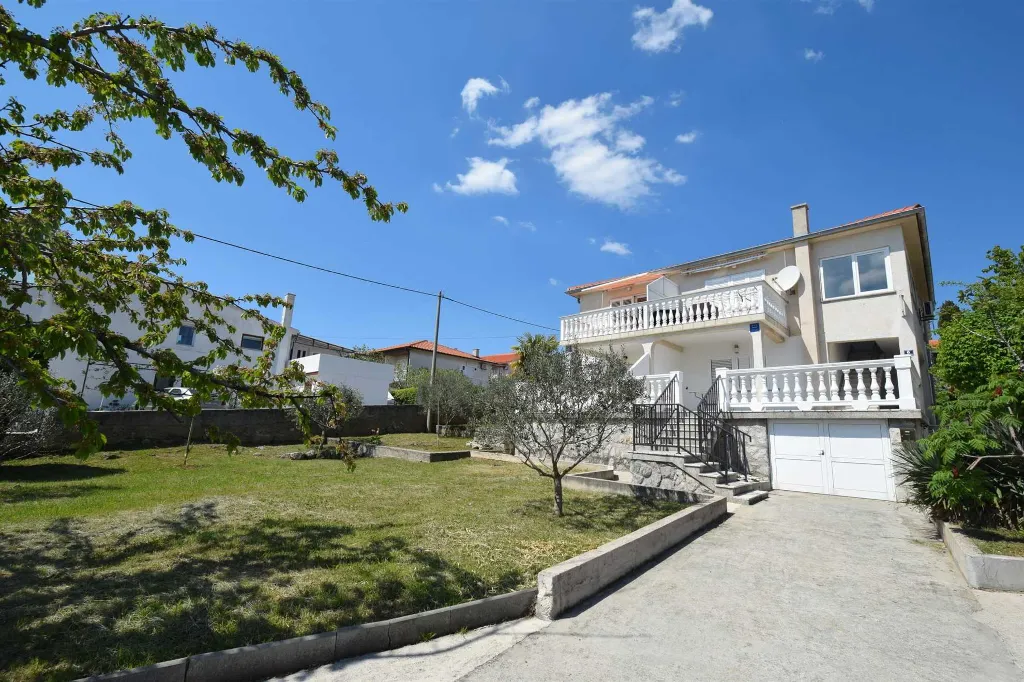 1-Bedroom Apartment with Sea-View Terrace in Krk