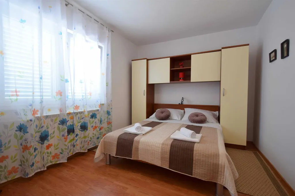 1-Bedroom Apartment with Sea-View Terrace in Krk