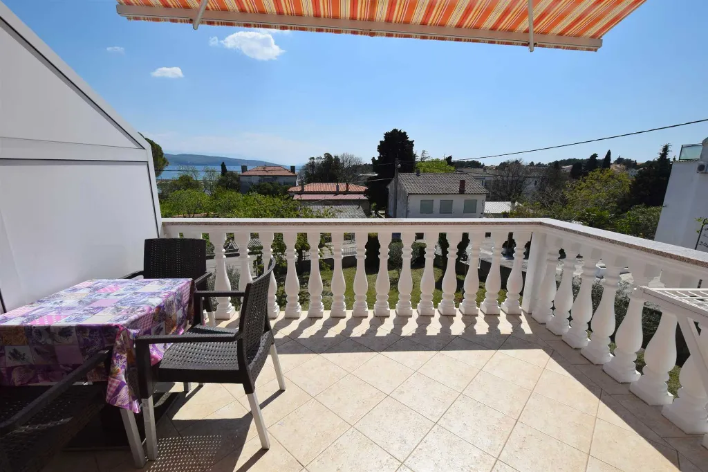 Air-Conditioned Apartment in Krk with Sea-View Balcony