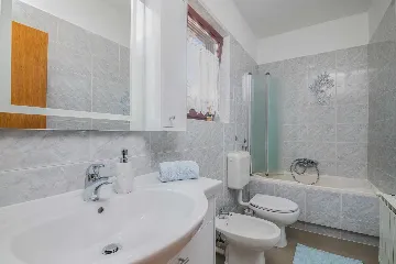 Apartment in Porat, Croatia for 4 Guests