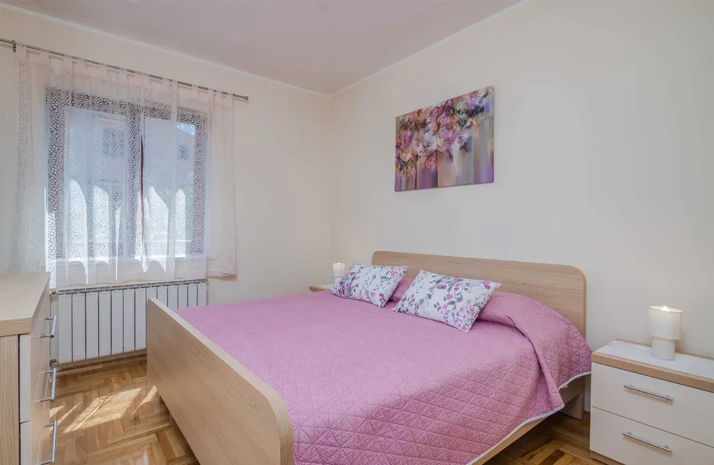 Apartment in Porat, Croatia for 4 Guests
