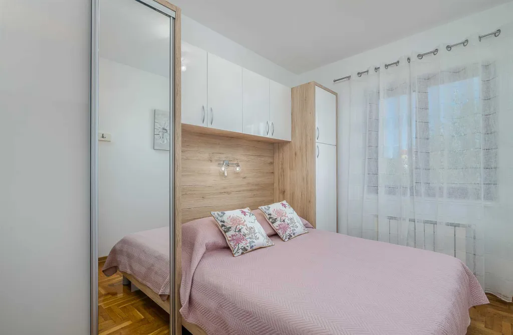 Apartment in Porat, Croatia for 4 Guests