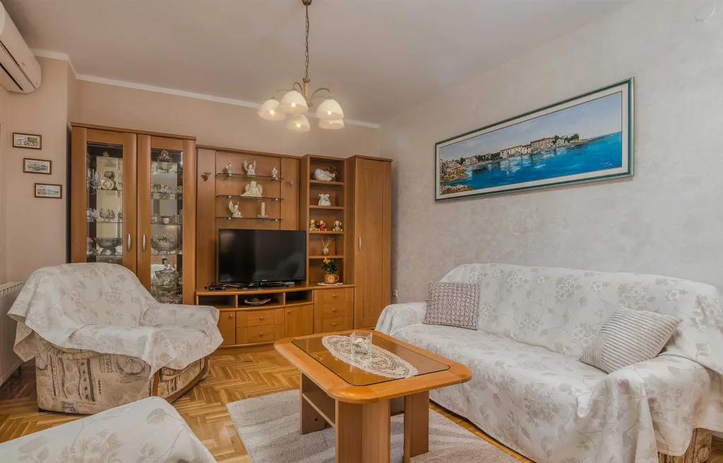 Apartment in Porat, Croatia for 4 Guests