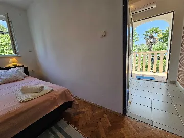 Malinska Apartment for up to 3 Guests