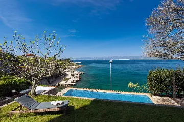 Villa with Pool and Sea View in Malinska-Vantačići