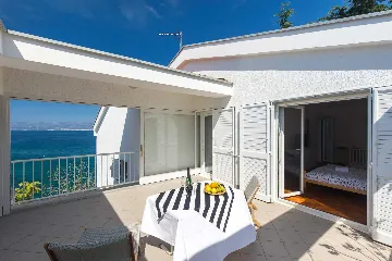 Villa with Pool and Sea View in Malinska-Vantačići