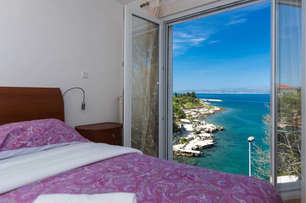 Villa with Pool and Sea View in Malinska-Vantačići