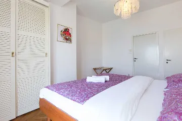 Villa with Pool and Sea View in Malinska-Vantačići