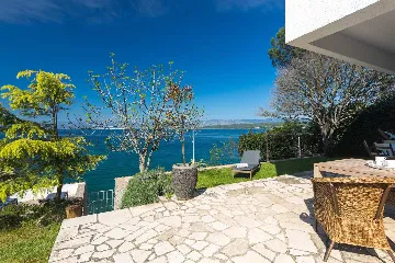 Villa with Pool and Sea View in Malinska-Vantačići