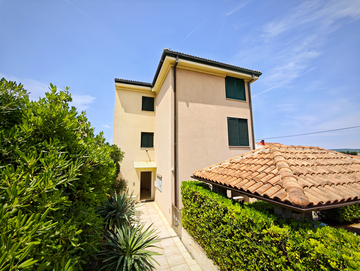 Balcony Apartment for 4 Guests in Punat