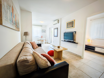 Balcony Apartment for 4 Guests in Punat