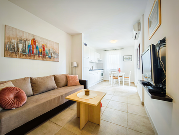 Balcony Apartment for 4 Guests in Punat