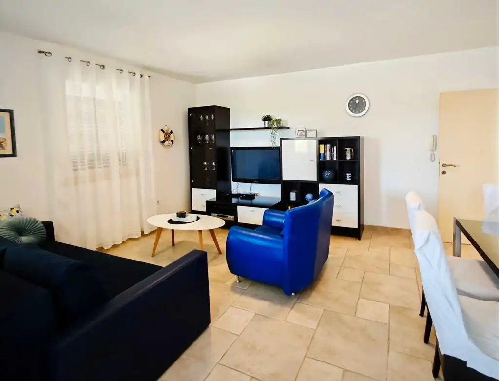 1-Bedroom Apartment for 4 in Punat, Balcony