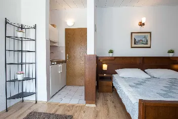 Studio Apartment in Malinska for 2 Guests