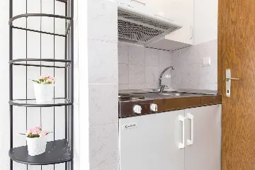 Studio Apartment in Malinska for 2 Guests