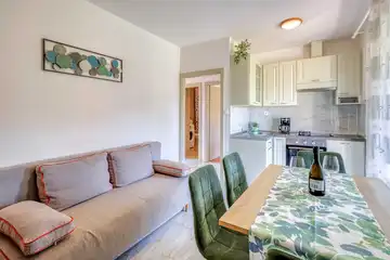Two-Bedroom Apartment in Malinska for 4 Guests