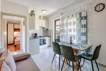 Two-Bedroom Apartment in Malinska for 4 Guests