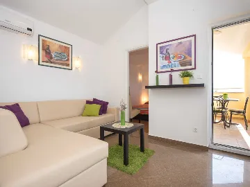 2-Bedroom Apartment with Sea View in Čižići