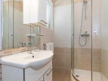 2-Bedroom Apartment with Sea View in Čižići