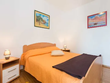 Ground-Floor Apartment in Čižići for 4 Guests