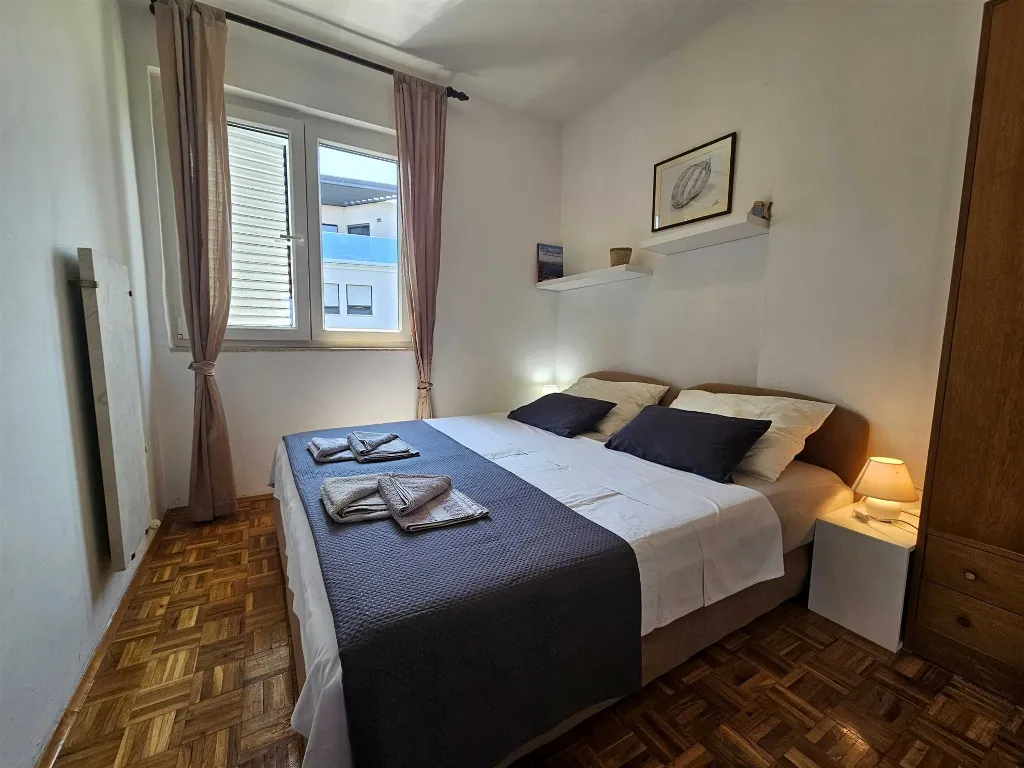 Apartment with Balcony in Malinska for 2