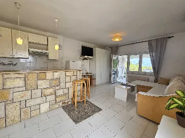 Apartment with Balcony in Malinska for 2