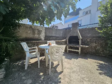 Apartment with Balcony in Malinska for 2