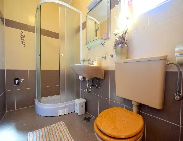 Apartment in Malinska for 4 Guests