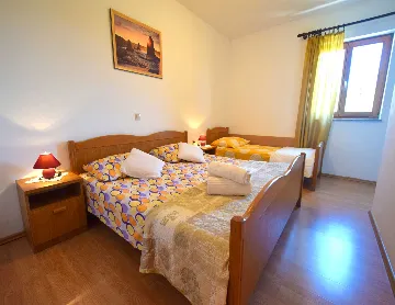 Apartment in Malinska for 4 Guests