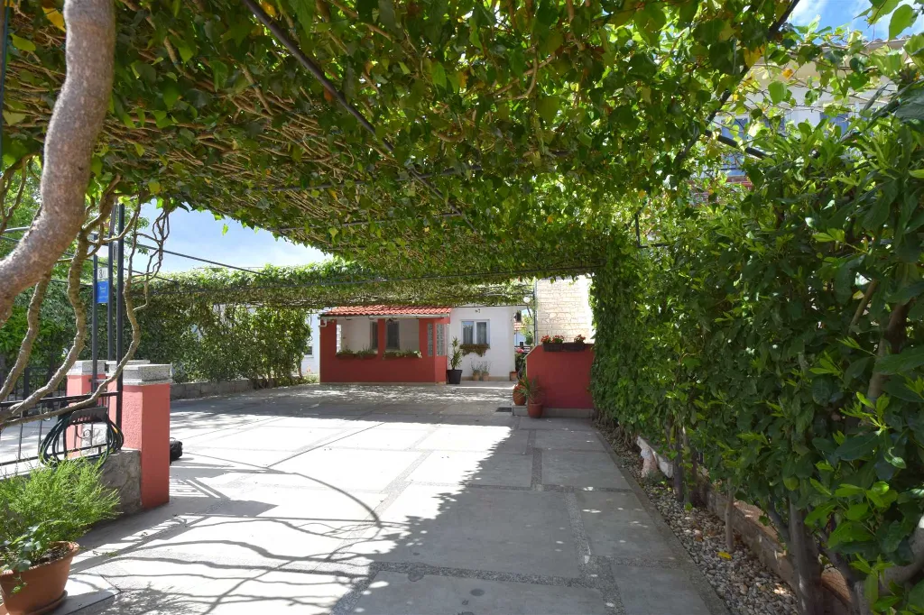 Two-Bedroom Apartment with Balcony in Sveti Anton