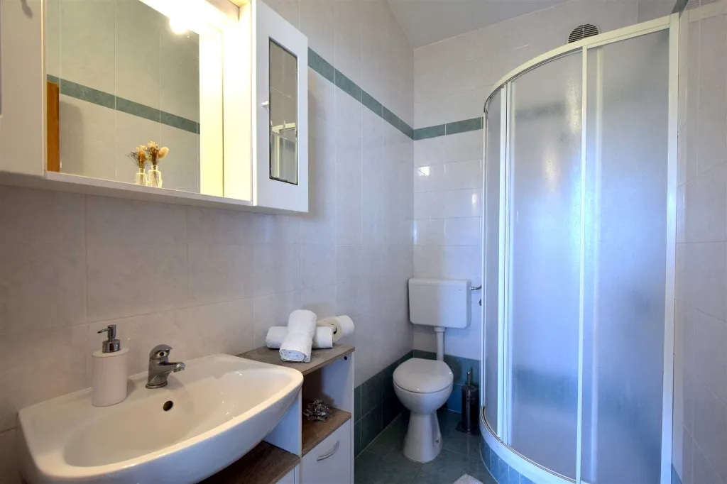 Two-Bedroom Apartment with Balcony in Sveti Anton