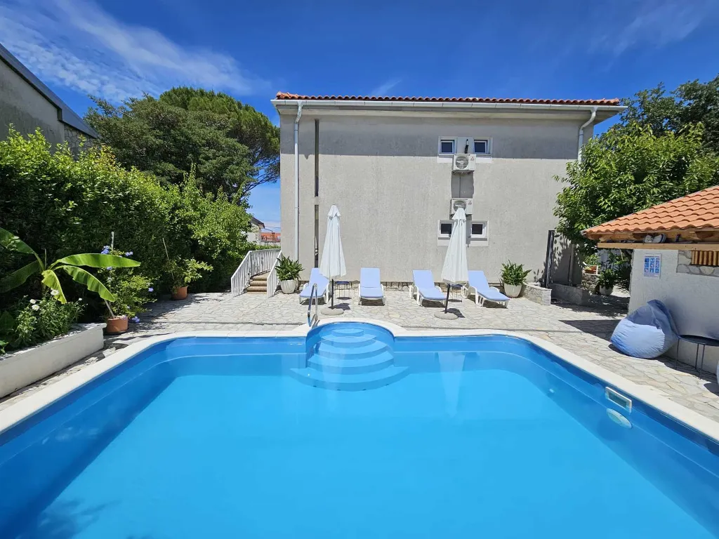 2-Bedroom Apartment with Shared Pool in Malinska