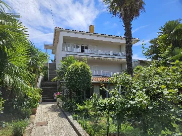 2-Bedroom Apartment with Shared Pool in Malinska