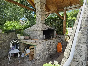 2-Bedroom Apartment with Shared Pool in Malinska