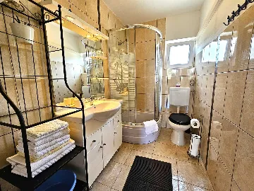 2-Bedroom Apartment with Shared Pool in Malinska