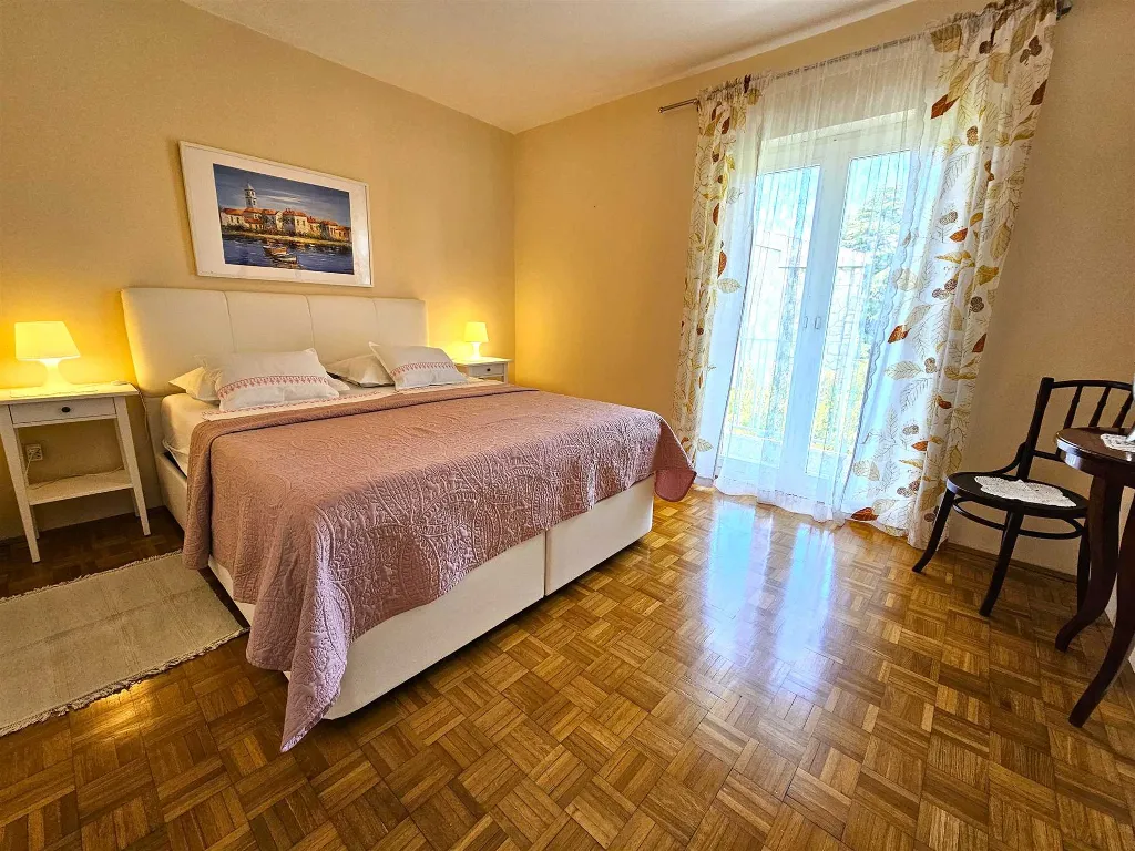 2-Bedroom Apartment with Shared Pool in Malinska