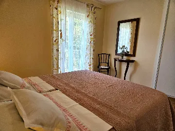 2-Bedroom Apartment with Shared Pool in Malinska