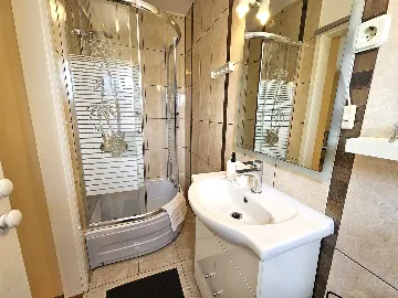 2-Bedroom Apartment with Shared Pool in Malinska