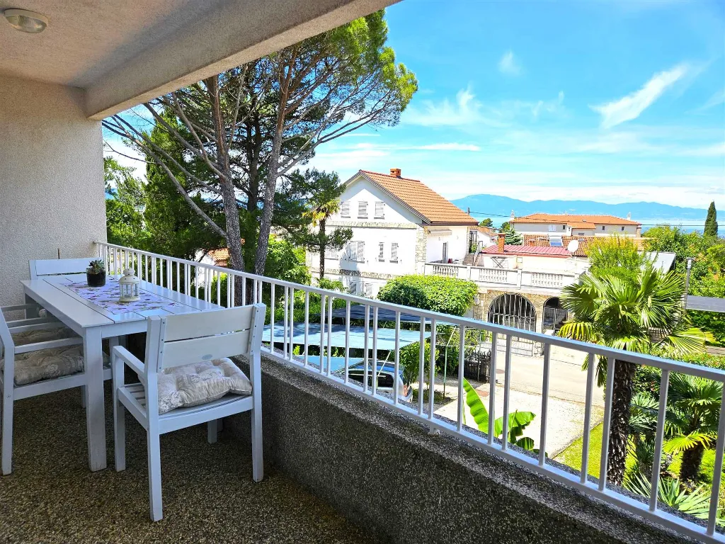 2-Bedroom Apartment with Shared Pool in Malinska