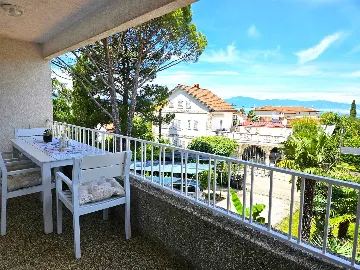 2-Bedroom Apartment with Shared Pool in Malinska