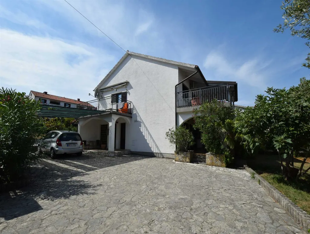 Studio Apartment for 3 in Vantačići